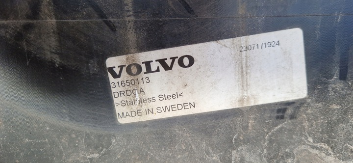 фото №8, Volvo xc40 написи бампер переднє 31650113