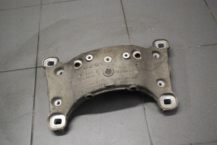 фото №6, Лапи поддержка коробки audi s8 d3 5.2 fsi 4e0399231s