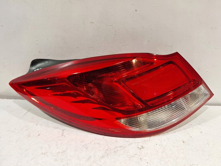 фото №1, Лампа зад ліва 13226836 opel insignia a hb 08-