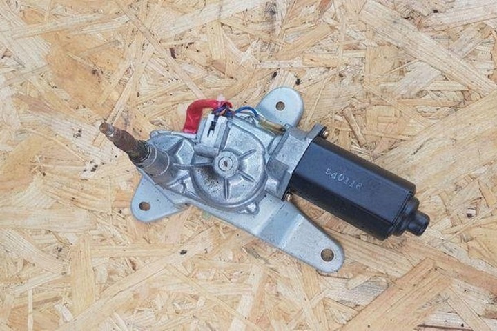 фото №1, Моторчик дворники крышки honda jazz ii gd_, ge3, ge2 540116 1.4l