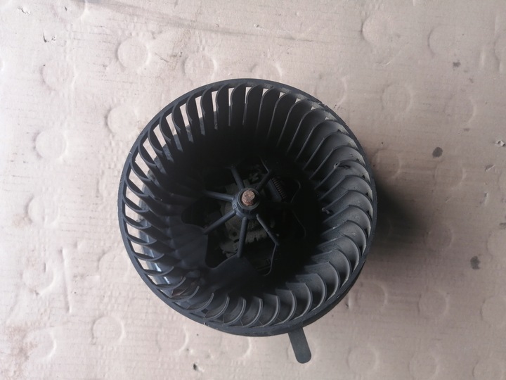 фото №1, Воздуходувка vw passat b6 3c1820015l