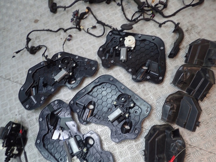 фото №3, Audi a8 s8 4h рестайлінг натягувачі доводчик soft close