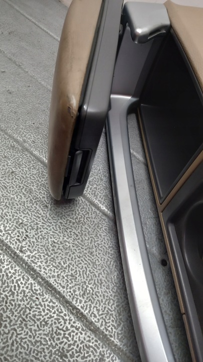 фото №8, Подлокотник volvo xc70