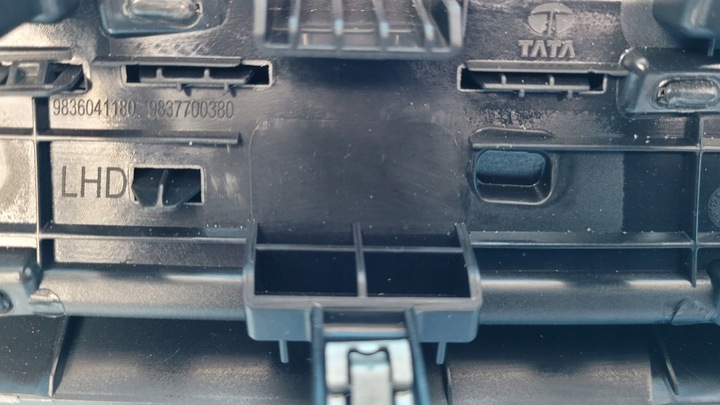 фото №13, Peugeot 308 iii p5 21r панель середній ґрати повітропровід 9836041180 9837700380