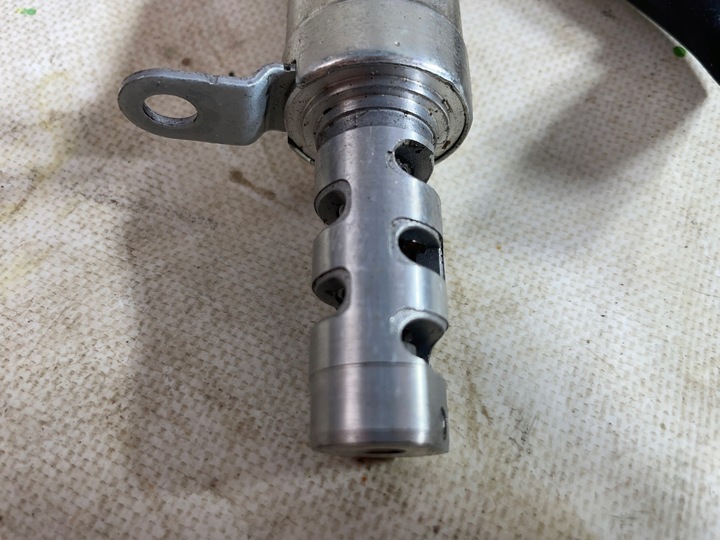 фото №13, Mazda cx30 2.5 b 19- крышка клапанов