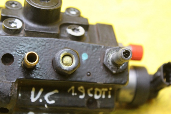 фото №7, Насос паливна рейка  vectra c 1.9 cdti 0055193840