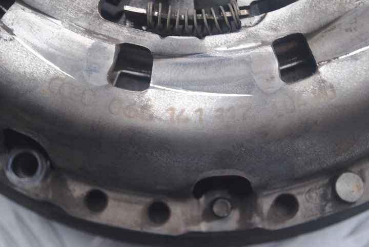 фото №11, Сцепление колесо двухмассовый механическая коробка передач audi a4 b7 2.0 tfsi