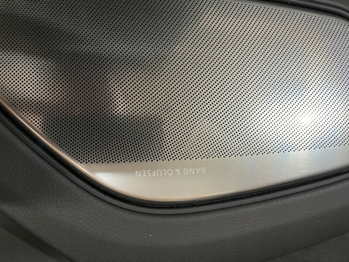 фото №15, Audi a8 s8 d4 рестайлинг длинный обшивки динамики усилитель 4h0035466 bang olufsen