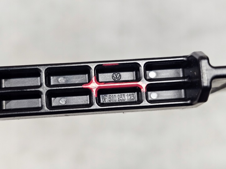 фото №5, Volkswagen golf sportsvan держатель гнездо лампочки pwy24w 510953123