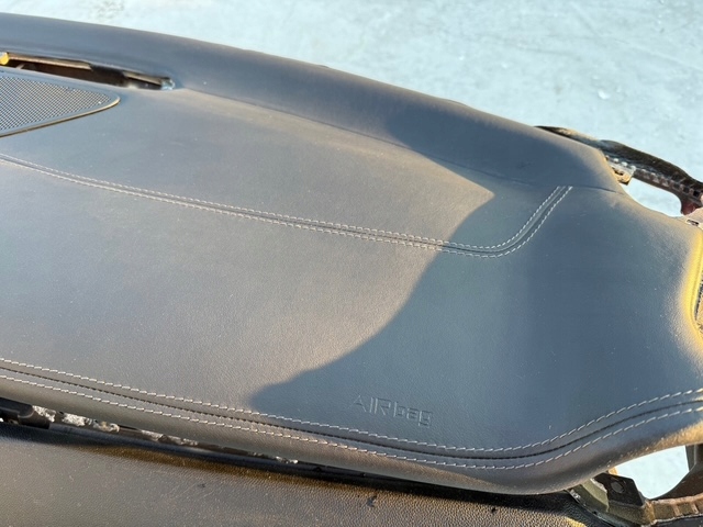 фото №12, Alfa romeo giulia панель консоль подушка безпеки подушки повітряні ремені pas шкіра !