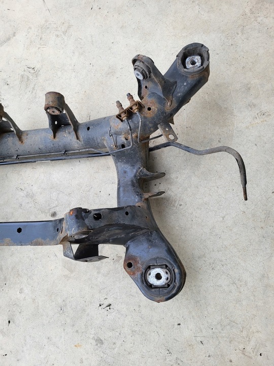 фото №8, Bmw e90 e91 e81 e87 e92 08r візок задній балка підвішування зад підрамник