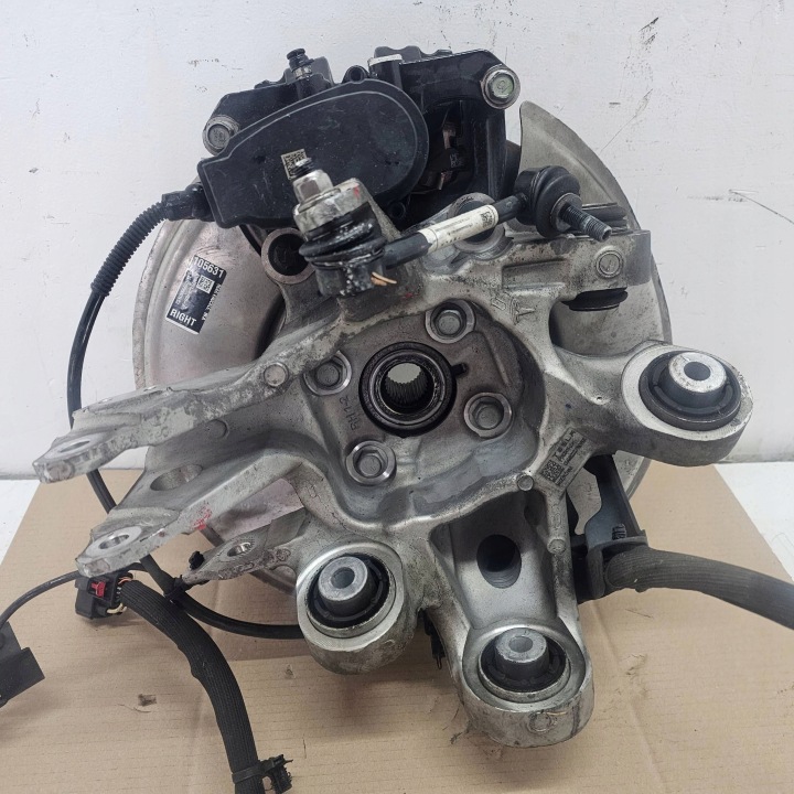 фото №9, Поворотный кулак ступица правая зад tesla модель x plaid 2022r 1420416-00-h