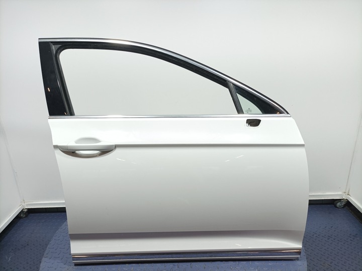 фото №1, Vw passat b8 дверь перед передние правые lc9a