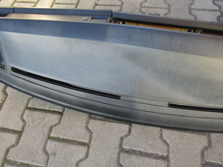 фото №11, 7 mercedes w201 190 панель роздавальна капот консоль чорна з бардачок