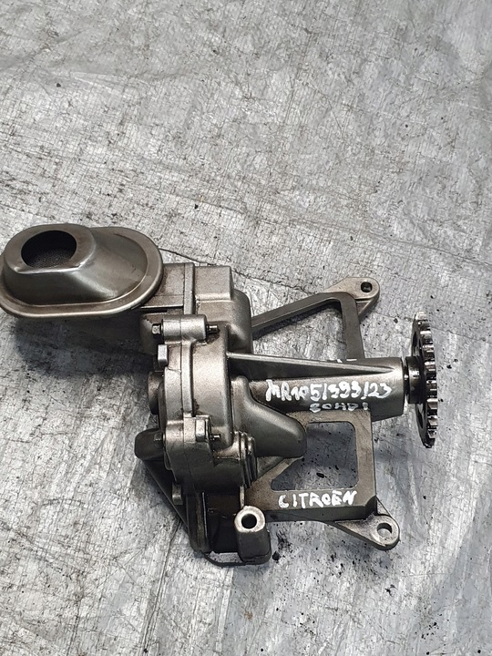 фото №1, Насос масла оригинальный номер 9682393380 citroen c5 iii 2.0hdi 10r.