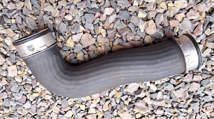 фото №1, Труба шланг 2.0 tdi golf passat b6 seat skoda 3c0145832d