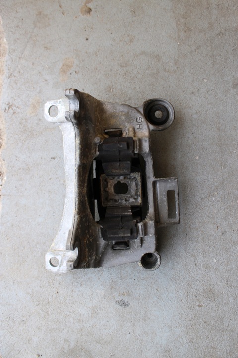 фото №1, Renault scenic iii 1.9dci лапи крепление коробки