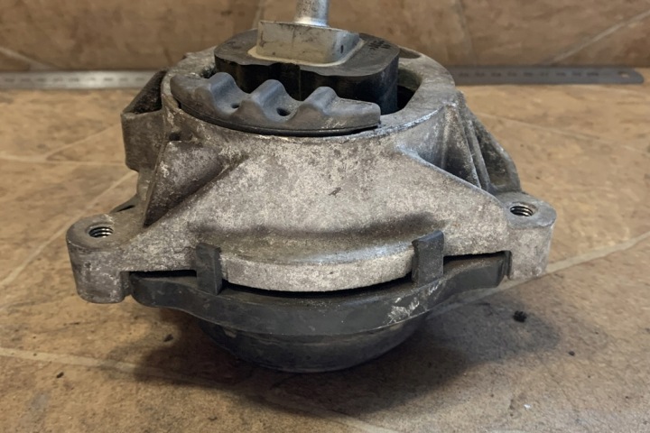 фото №8, Подушка двигуна права bmw 3 gran туризмо f34 6787658 2.0l дизель 140kw