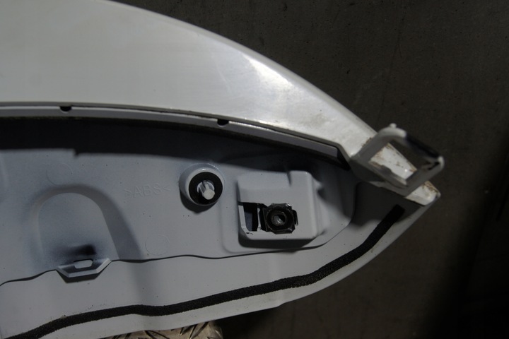 фото №11, Спойлер крышки зад clio iv 960306579r