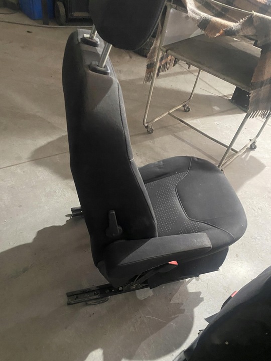 фото №7, Ford courier mk2 сиденья правые левый комплект