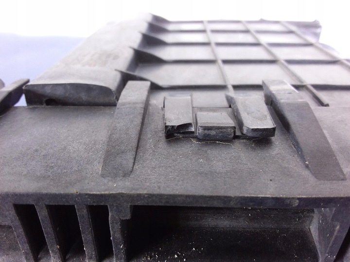 фото №5, Vw touran i основание акумулятора 1k0915333b