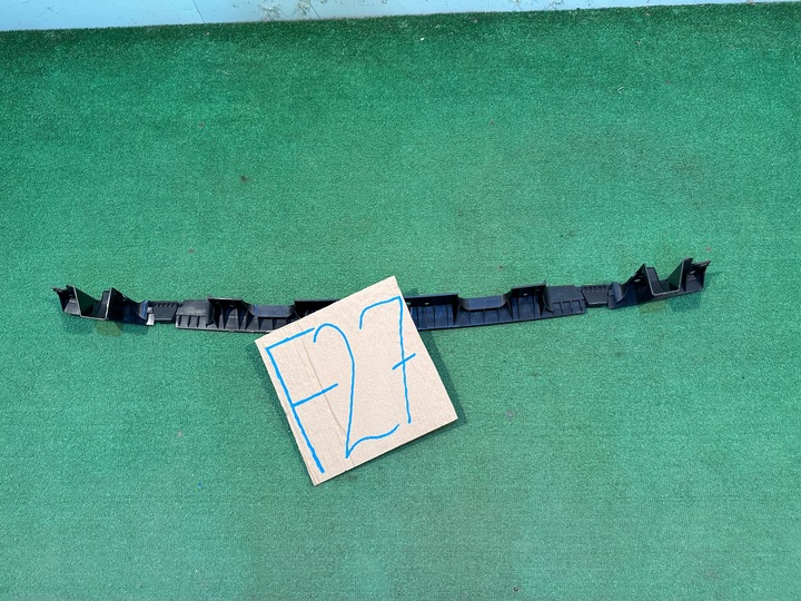 фото №15, Vw transporter t5 7h0 крепление ползун бампера зад задний 7h0807723