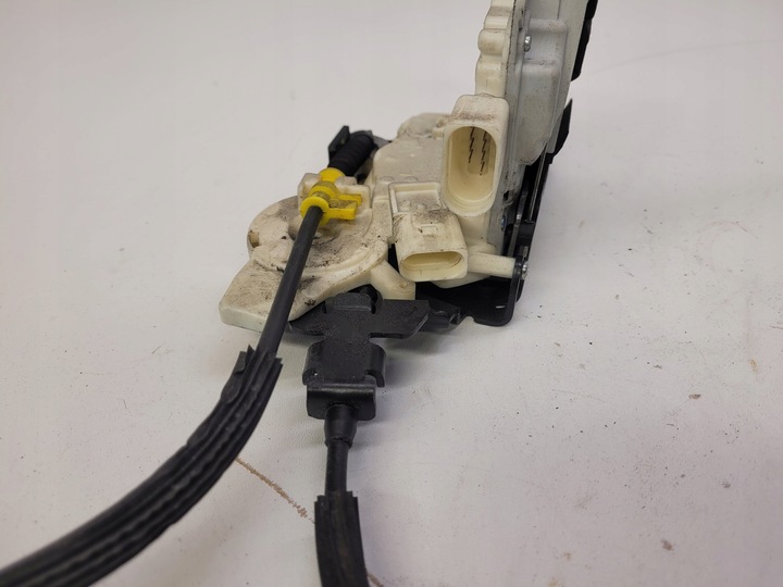 фото №5, Замок двері праві зад audi a8 d4 4h0839016d доводчик