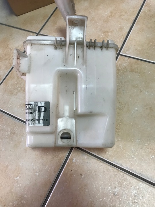 фото №8, Nissan оригінальний номер 28910-2f710 primiera бак рідини