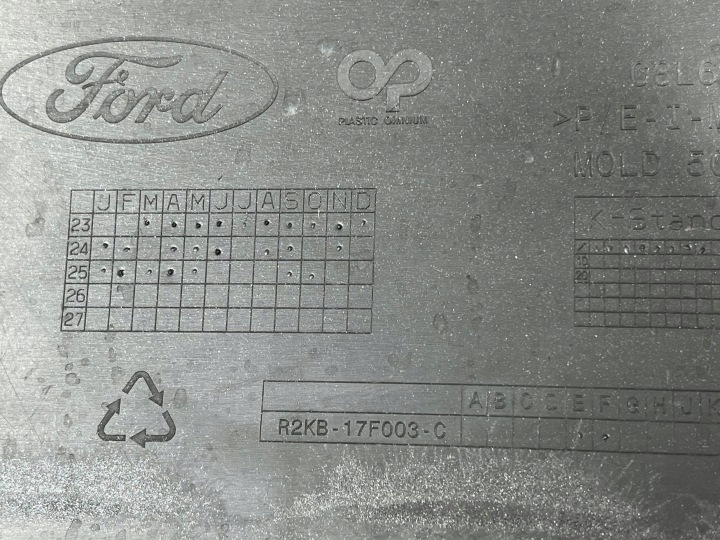 фото №15, Ford explorer ev 2024- бампер перед r2kb-17f003-c
