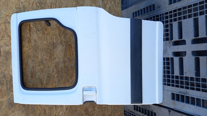 фото №1, Двері ліві зад peugeot partner i 02r