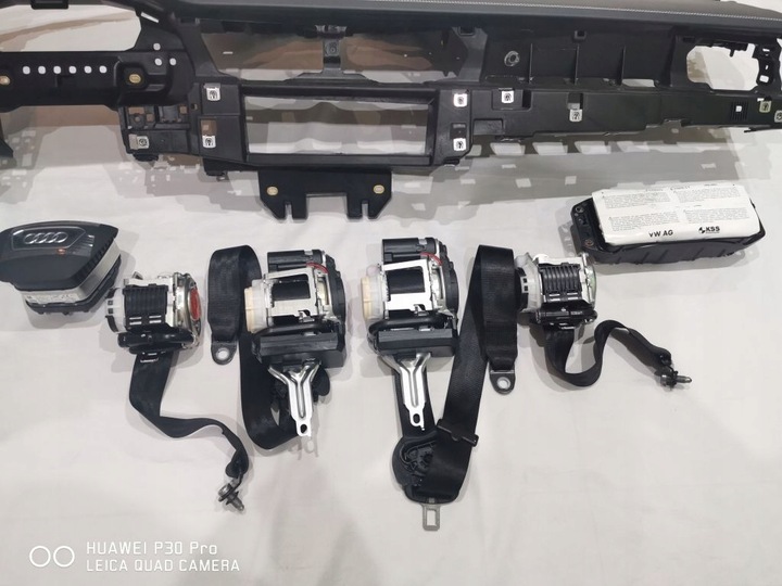 фото №7, Audi a6 a7 c8 кожа гладкая белая nić alabaster консоль подушка безопасности панель