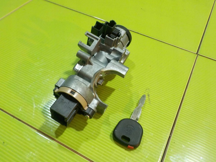 фото №7, Mazda mx5 iii 06r замок зажигания з ключом ne61 66938