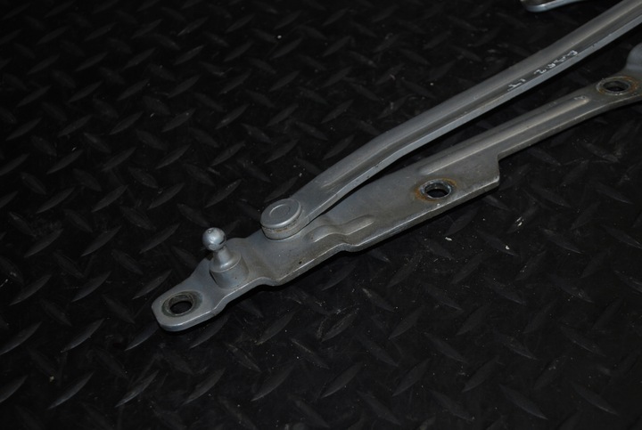 фото №5, Петля крышки багажника левый audi a8 d2 серебряный