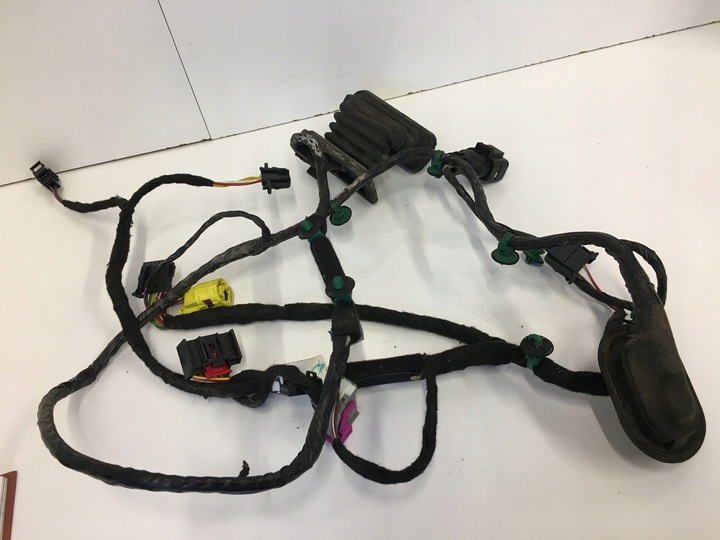 фото №13, Установка дверь перед зад жгут дверь vw golf 5 plus 2003-2009