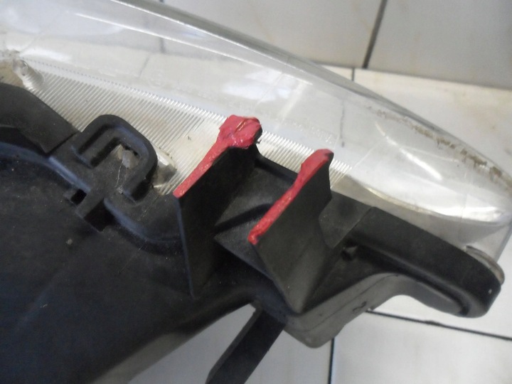 фото №6, Peugeot 307 sw 2003 лампа фара левый 9641615380 wyłamany держатель