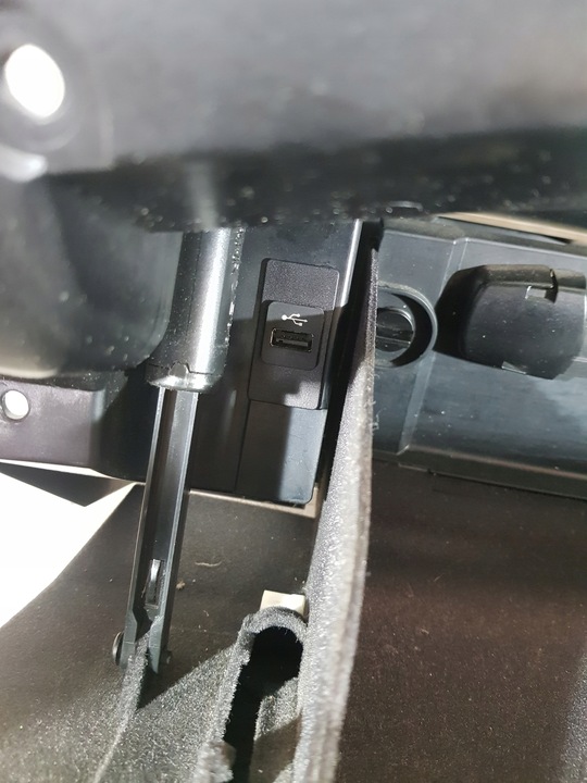 фото №9, Бардачок пасажира 7034080 bmw e60 e61 lci eur