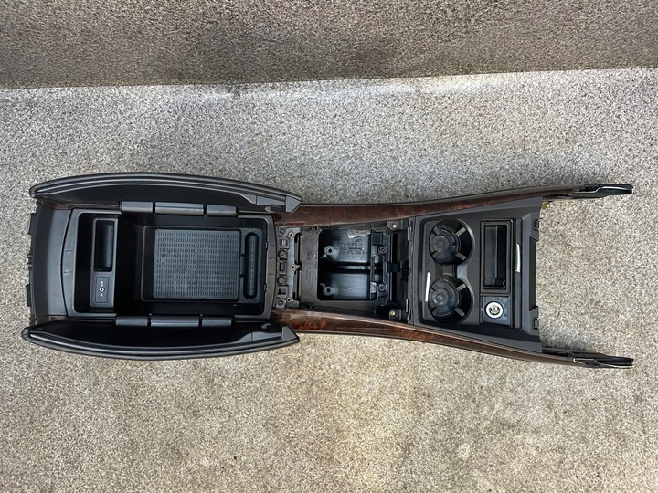 фото №6, Подлокотник туннель средний решётка подстаканник aux кожа чёрная bmw x5 e70