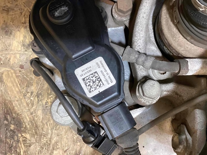 фото №8, Поворотна опора підвішування заднього ліва porsche macan 95b505431by 95b501203k