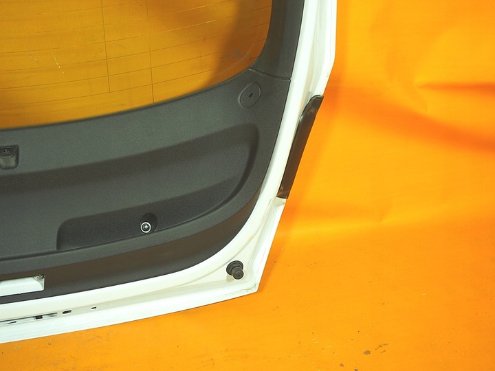 фото №15, Audi tt 8s купе крышка зад багажника обивка 8s8827025a ls9r