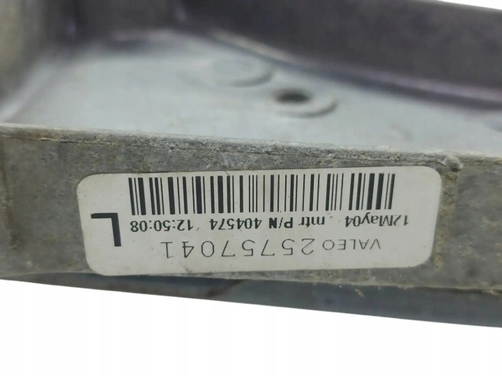 фото №8, Механизм передних стекло cadillac srx 404574 4.56l бензин 239kw 2005