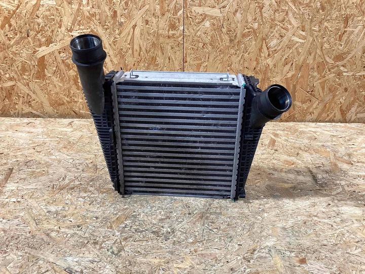 фото №1, Праві інтеркулер porsche panamera 971 971145804j перевірений!