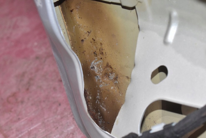 фото №16, Крышка багажника зад задняя серебряная vw golf 4 iv универсал 97-06