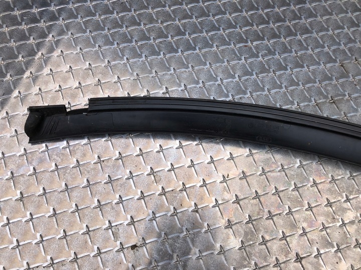 фото №9, Панель под лобовым стеклом audi a4 b8 8k1819403 европа