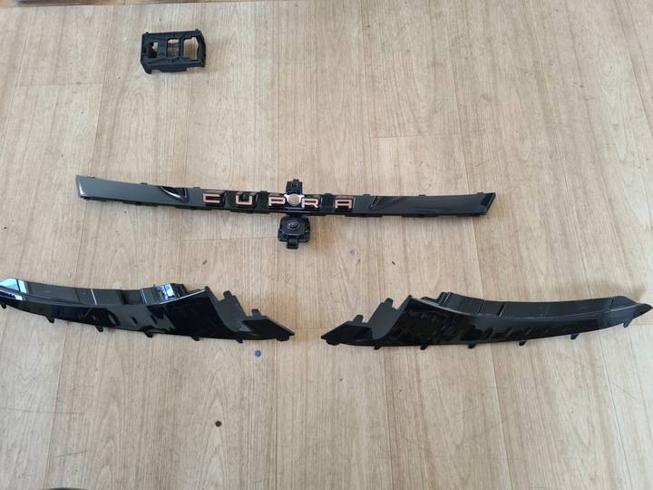 фото №1, Cupra born 10e планка бампер pod лампа ліва права