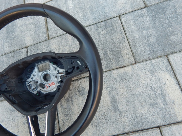 фото №5, Skoda superb octavia iii - руль pod лепестки