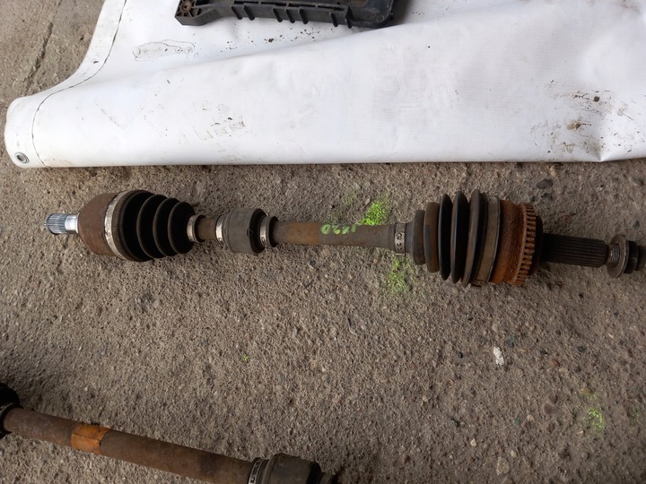 фото №1, Полуось левый перед hyundai ix20 1,4crdi d4fc