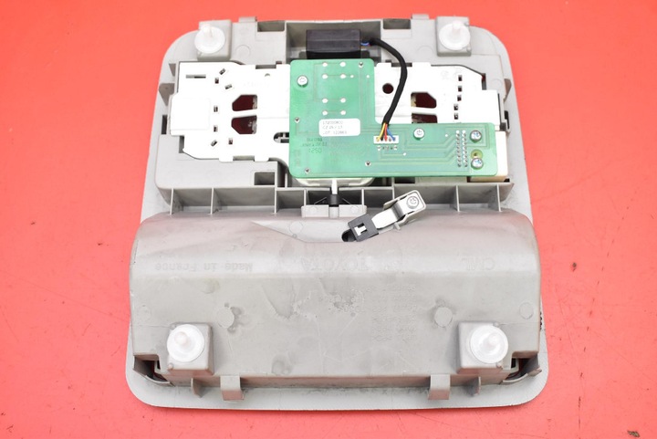 фото №2, Лампа освітлення інтер'єру перед toyota avensis t27 універсал рестайлінг 11-15