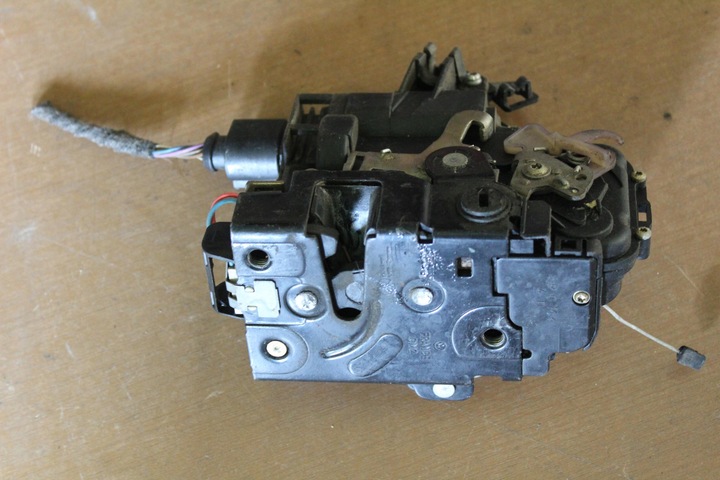 фото №3, Замок двері праві зад leon i toledo ii