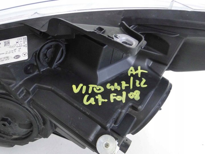 фото №12, Mercedes eqv 447 лампа права звичайна h7