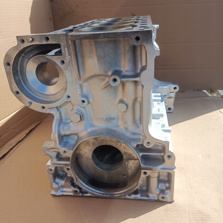 фото №11, Блок двигуна d4204t16 volvo s60/v60 225,227,224 d3 110kw 2019-2021